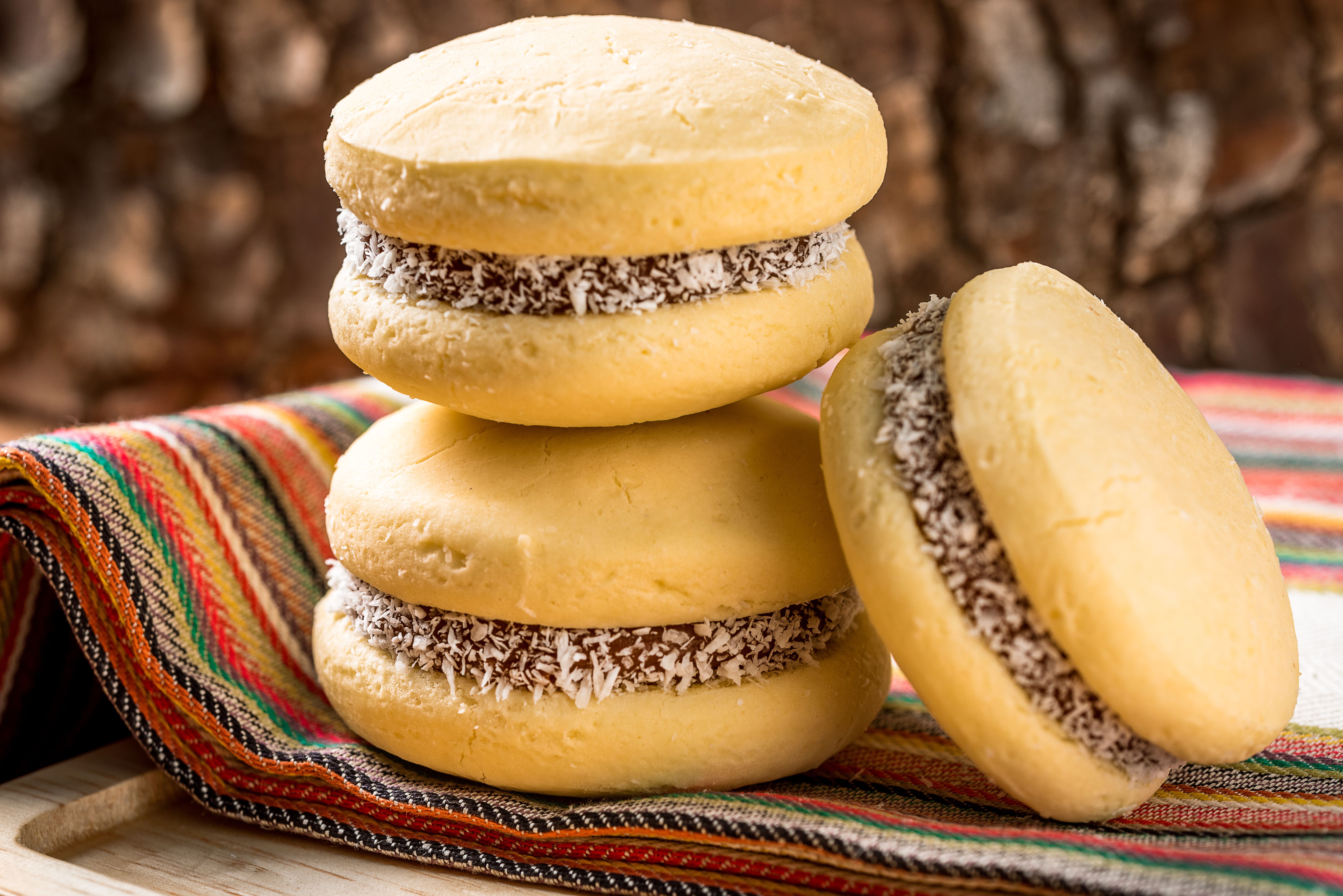 Passo a passo para fazer alfajor de maizena: uma doce tradição em casa