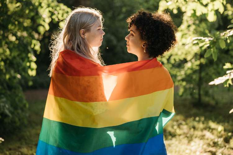 Casal de alma gêmea e chama gêmea