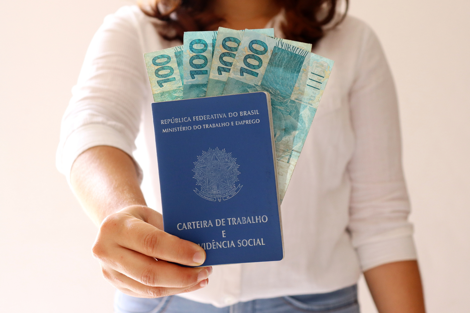 salário-carteira de trabalho