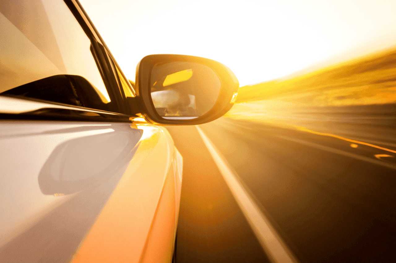 Como Identificar Combustível Batizado E Evitar Prejuízos 96 Imagem de retrovisor, retrovisor de carro, carro na estrada